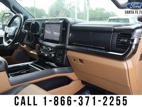Used 2024 Ford F250 Lariat w/ Lariat Ultimate Package AWD/4WD image 31