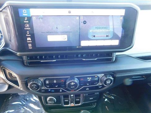 Used 2025 Jeep Wrangler Sahara 4xe AWD/4WD image 21