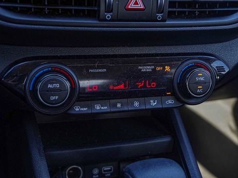 Used 2019 Kia Forte LXS image 18