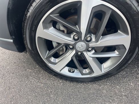 Used 2021 Hyundai Kona Limited w/ Cargo Package image 8