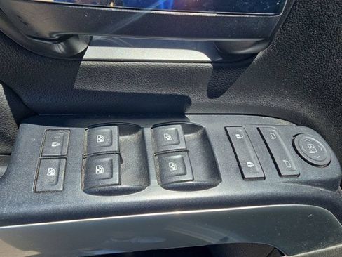 Used 2017 Chevrolet Silverado 1500 LT w/ All Star Edition AWD/4WD image 10