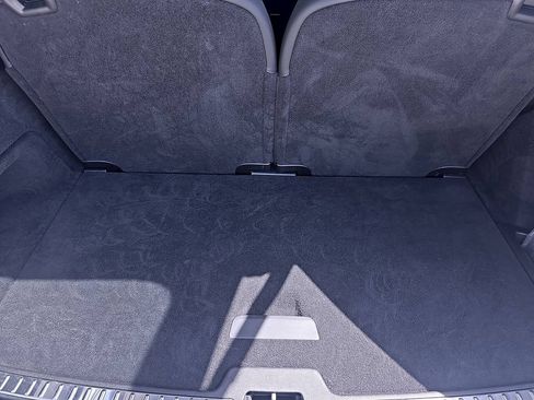 Certified 2025 Volvo XC90 B5 Plus AWD/4WD image 21