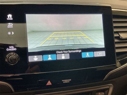 Used 2022 Honda Passport TrailSport image 4