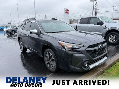 Used 2024 Subaru Outback Touring AWD/4WD image 1