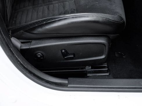 Used 2019 Dodge Charger Scat Pack w/ Daytona Edition Group RWD image 40