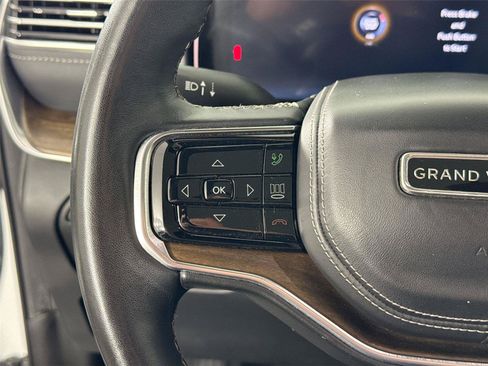 Used 2023 Jeep Grand Wagoneer L Series II AWD/4WD image 18