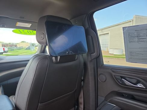 Used 2021 GMC Yukon XL Denali AWD/4WD image 34