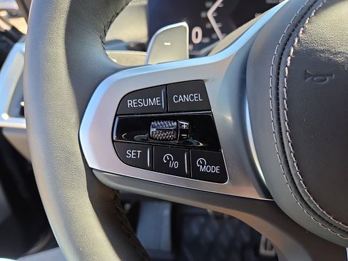 Used 2026 BMW X7 xDrive40i w/ M Sport Package image 22