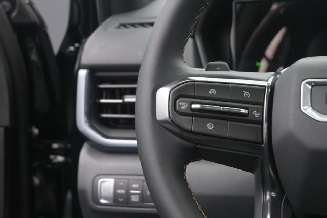 New 2026 GMC Terrain AT4 w/ LPO, Black Badging Package AWD/4WD image 28