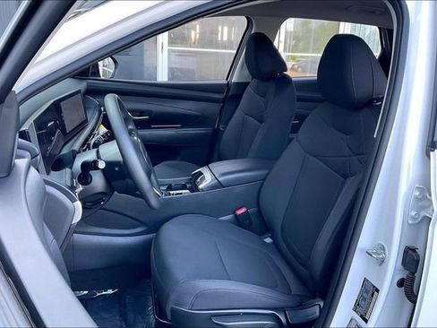 Certified 2026 Hyundai Tucson SE FWD image 27