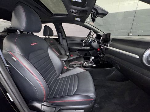 Used 2023 Kia Forte GT w/ GT2 Package image 8