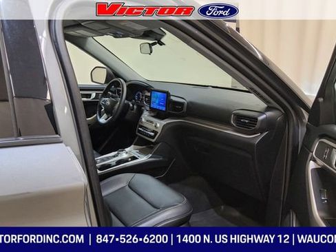 Used 2023 Ford Explorer XLT w/ Equipment Group 202A image 15