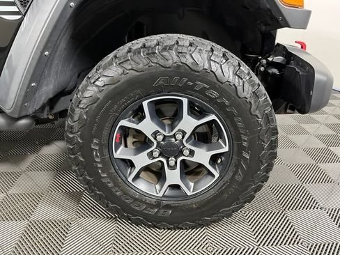 Used 2022 Jeep Wrangler Unlimited Rubicon AWD/4WD image 9