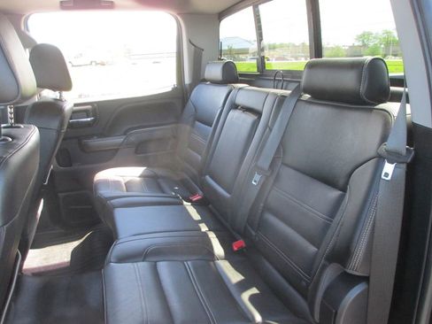 Used 2018 GMC Sierra 3500 Denali w/ Duramax Plus Package image 24