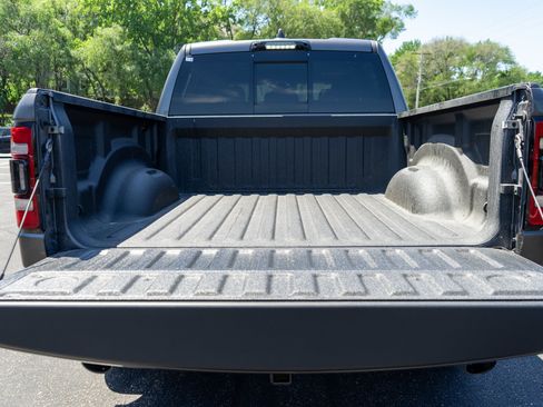 Used 2023 RAM 1500 Limited AWD/4WD image 9