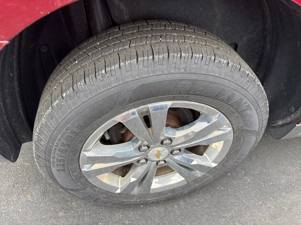 Used 2012 Chevrolet Equinox LT FWD image 14