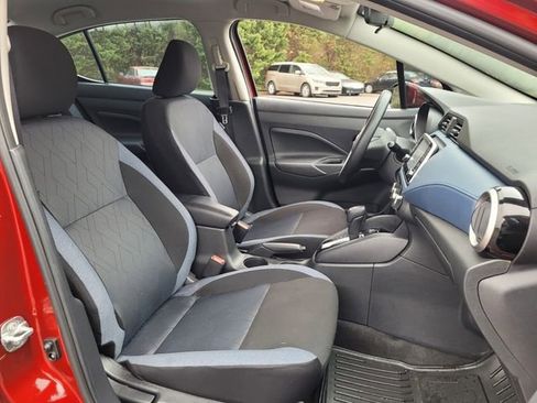 Used 2025 Nissan Versa SV w/ Trunk Package FWD image 18