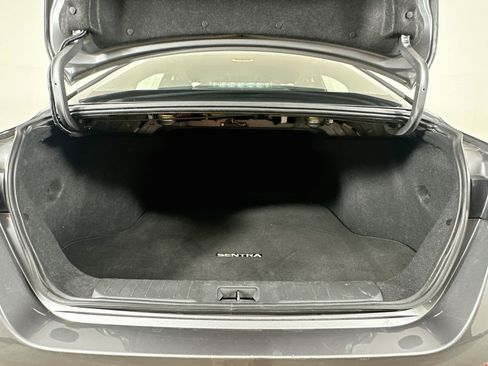 Used 2025 Nissan Sentra SV FWD image 27