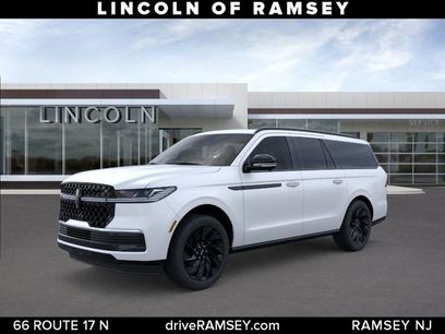 New 2026 Lincoln Navigator L Reserve w/ Jet Appearance Package