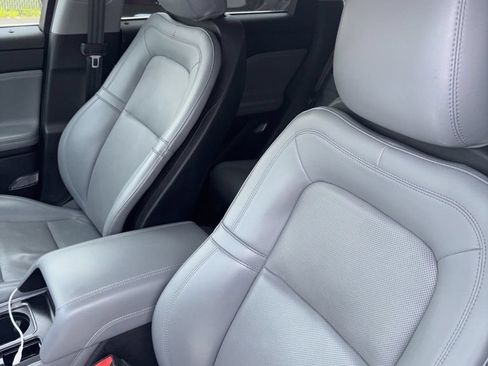 Used 2021 Lincoln Corsair AWD w/ Premium Package image 8