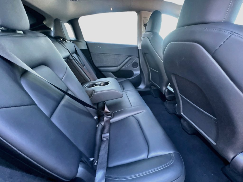 Used 2025 Tesla Model Y Long Range RWD image 26