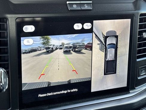 Used 2026 Ford F250 Lariat w/ Black Appearance Package image 16