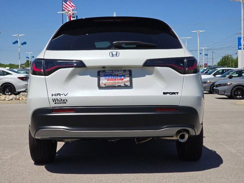 New 2026 Honda HR-V Sport image 8