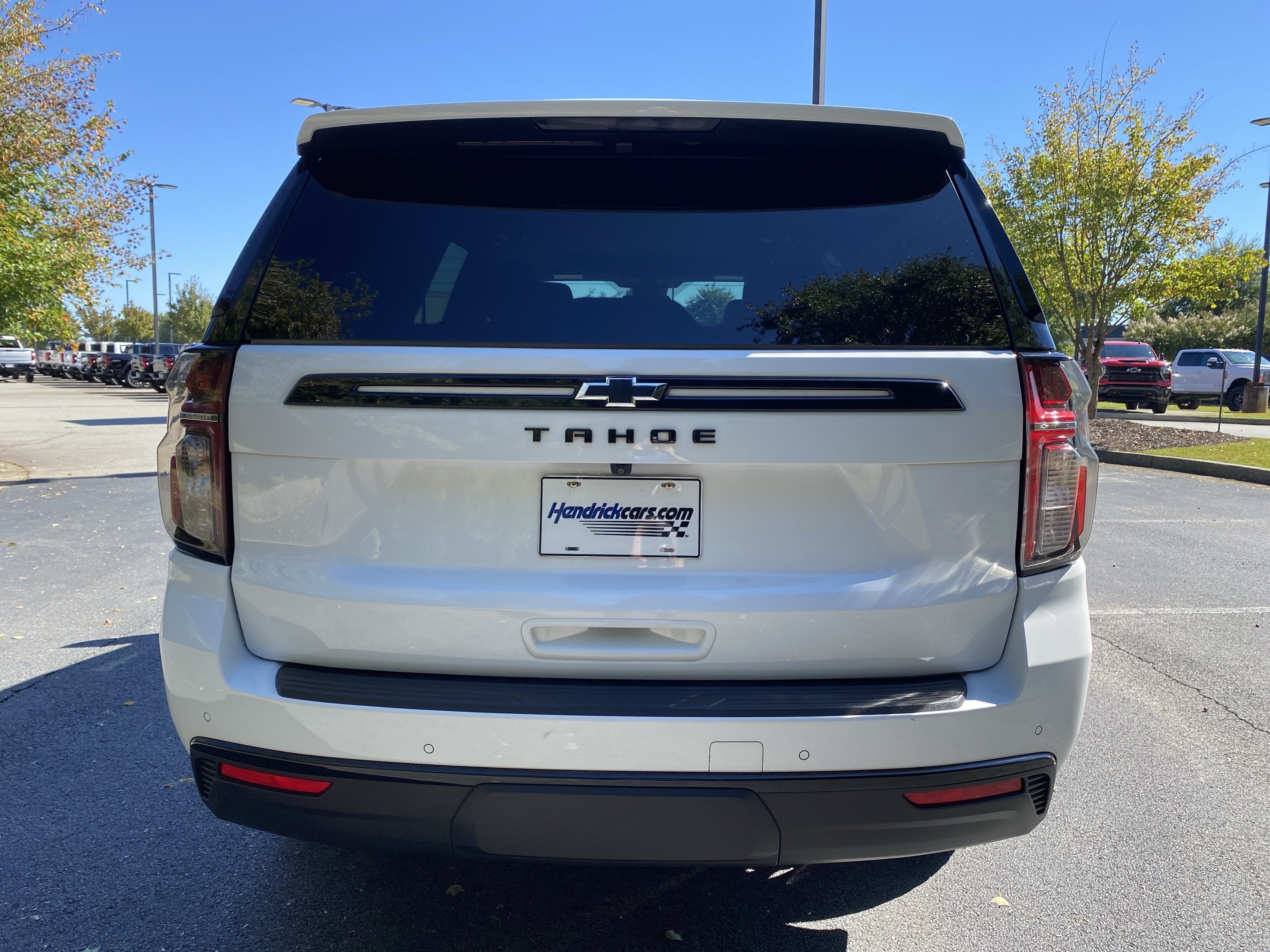 Used 2023 Chevrolet Tahoe Z71 w/ Luxury Package AWD/4WD image 8