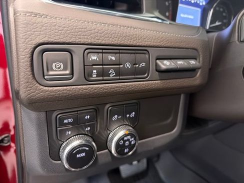 Used 2021 GMC Yukon Denali w/ Denali Premium Package AWD/4WD image 27