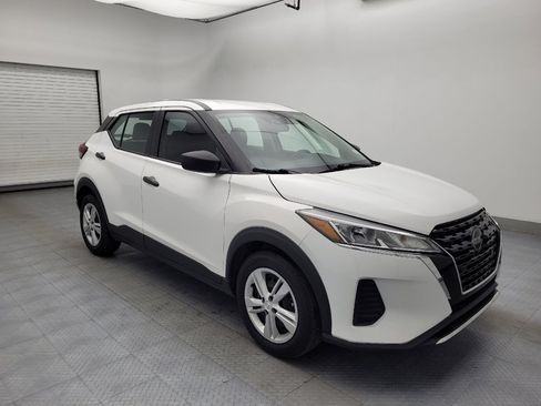 Used 2021 Nissan Kicks S image 13