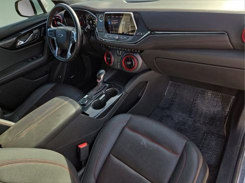 Used 2022 Chevrolet Blazer RS w/ Enhanced Convenience Package FWD image 11