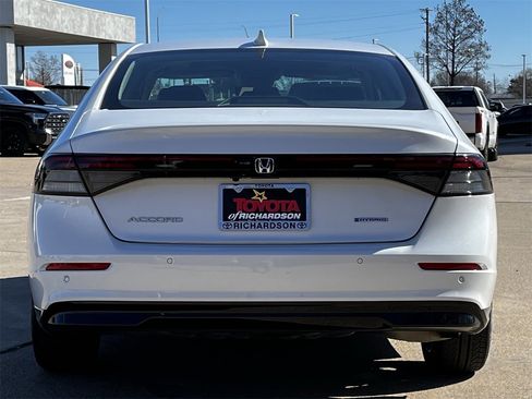 Used 2023 Honda Accord EX-L image 5