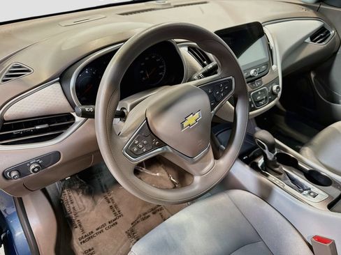 Used 2024 Chevrolet Malibu LS w/ Driver Confidence Package FWD image 11