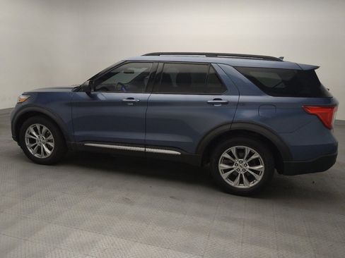 Used 2020 Ford Explorer XLT w/ Equipment Group 202A RWD image 3