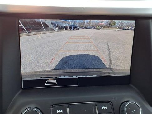 Used 2023 GMC Acadia SLE AWD/4WD image 29