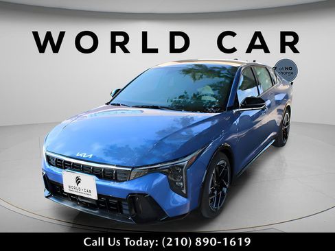 New 2025 Kia K4 GT-Line w/ GT-Line Sunroof Package image 3