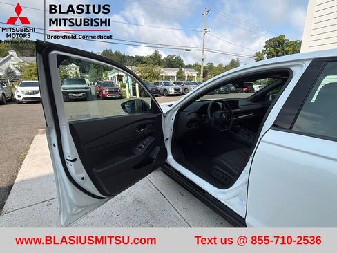 Used 2023 Honda Accord Sport image 11