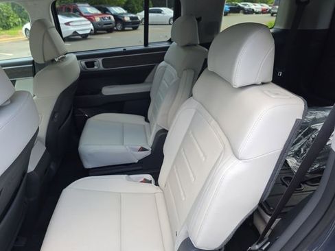 New 2025 Hyundai Santa Fe Calligraphy image 17