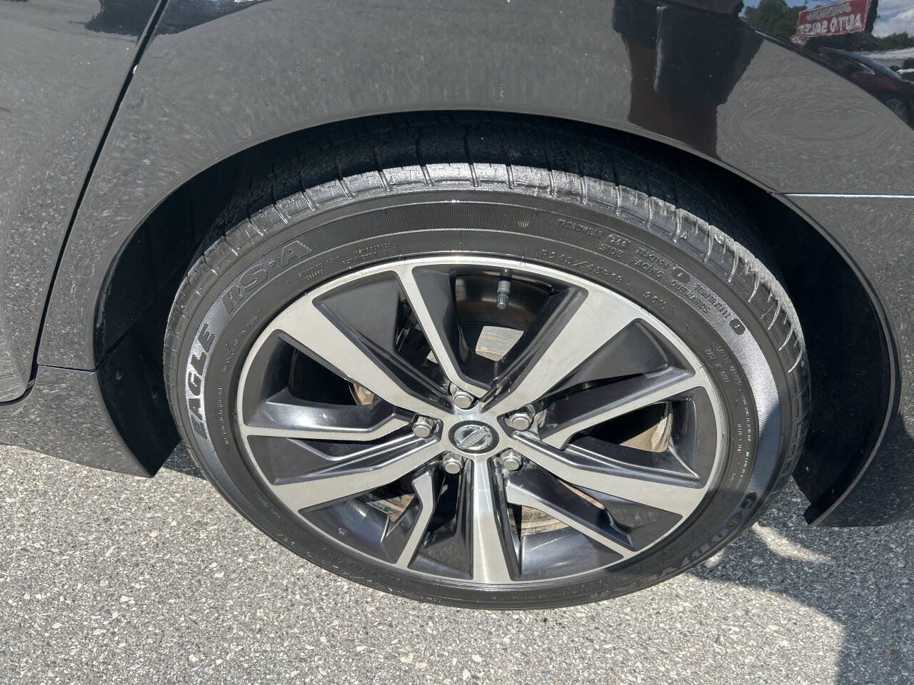 Used 2019 Nissan Maxima 3.5 SV w/ Floor Mat Group FWD image 11