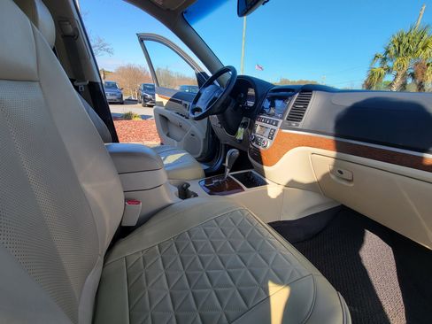 Used 2009 Hyundai Santa Fe Limited w/ Touring Pkg 16 W/Rse image 50