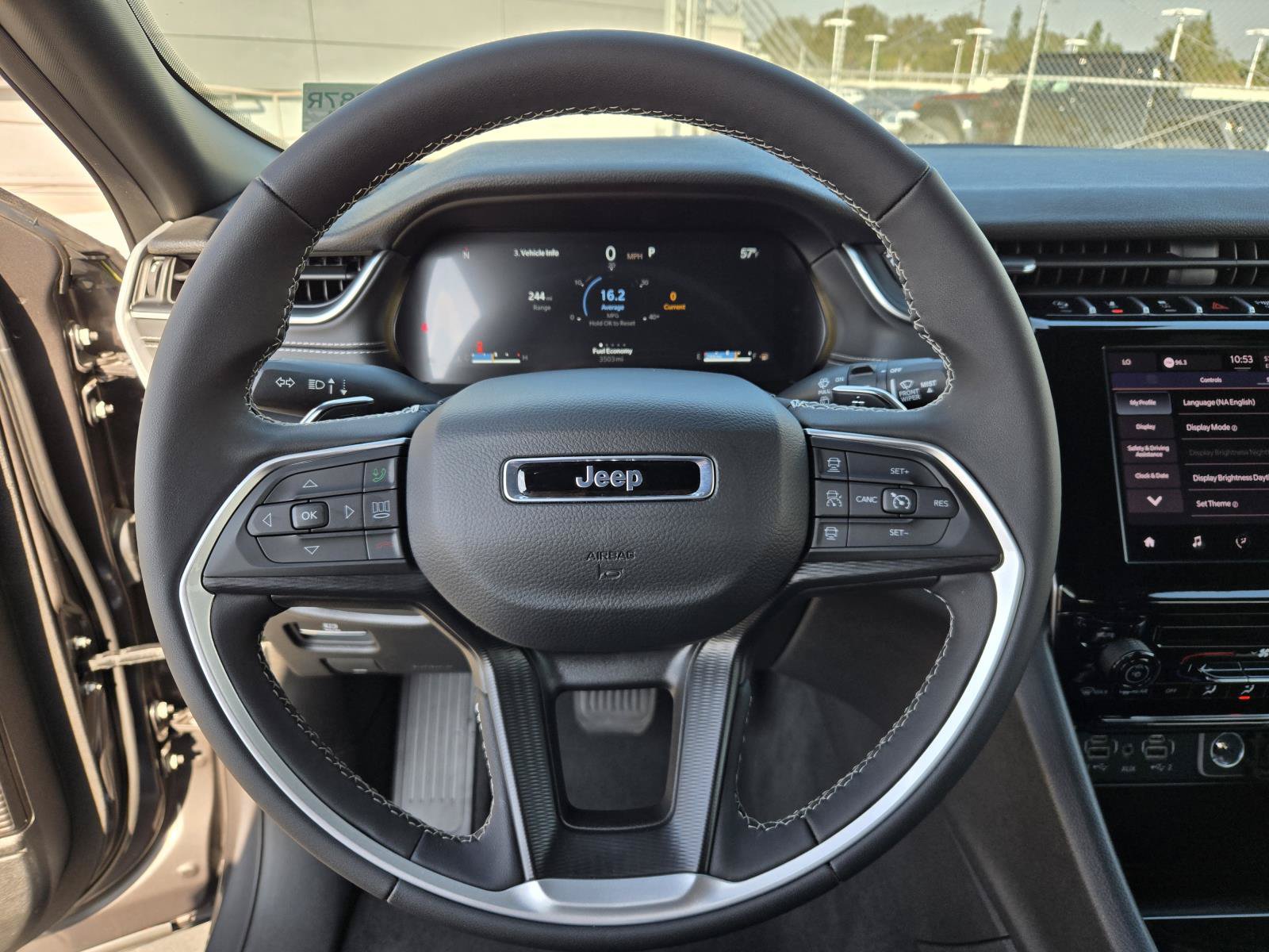 Certified 2025 Jeep Grand Cherokee Laredo X RWD image 16