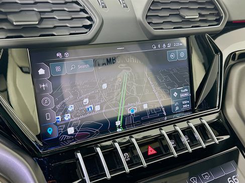 Used 2024 Lamborghini Urus S AWD/4WD image 58