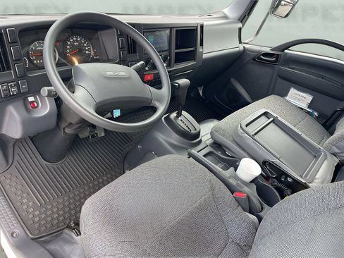 Used 2024 Chevrolet Low Cab Forward RWD image 10