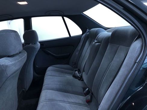 Used 1993 Toyota Camry LE FWD image 20