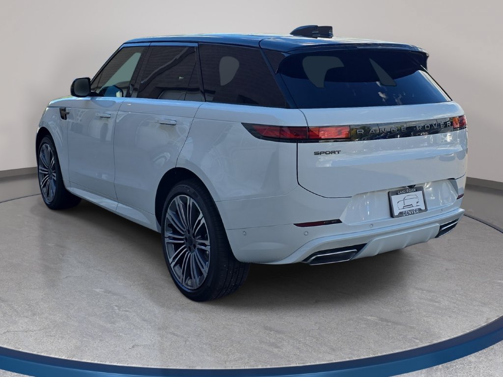 New 2027 Land Rover Range Rover Sport Dynamic SE AWD/4WD image 5