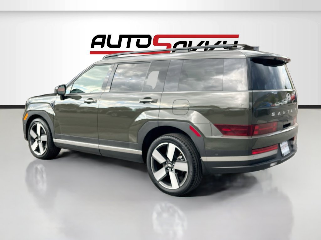 Used 2025 Hyundai Santa Fe Limited AWD/4WD image 5