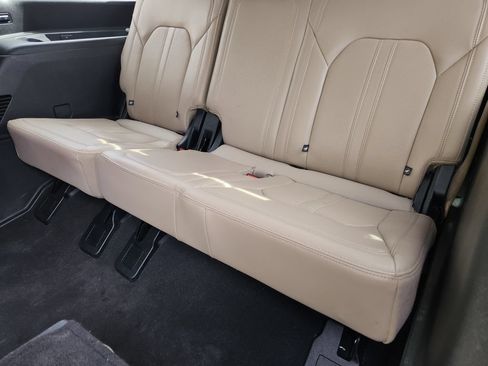 Used 2024 Ford Expedition Limited RWD image 22