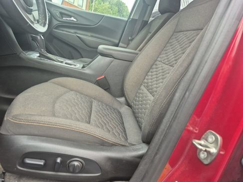 Used 2018 Chevrolet Equinox LT w/ Sun & Infotainment Package AWD/4WD image 11