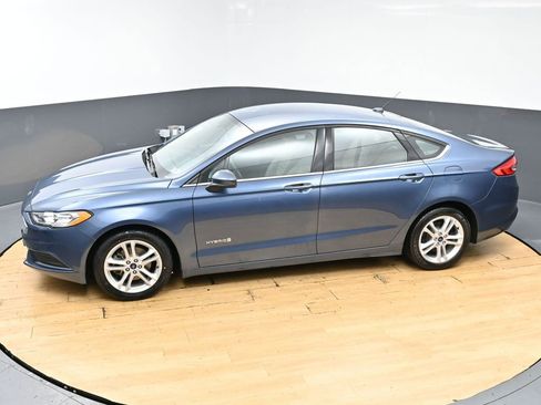 Used 2018 Ford Fusion S FWD image 5