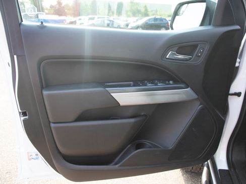 Used 2022 Chevrolet Colorado ZR2 AWD/4WD image 22